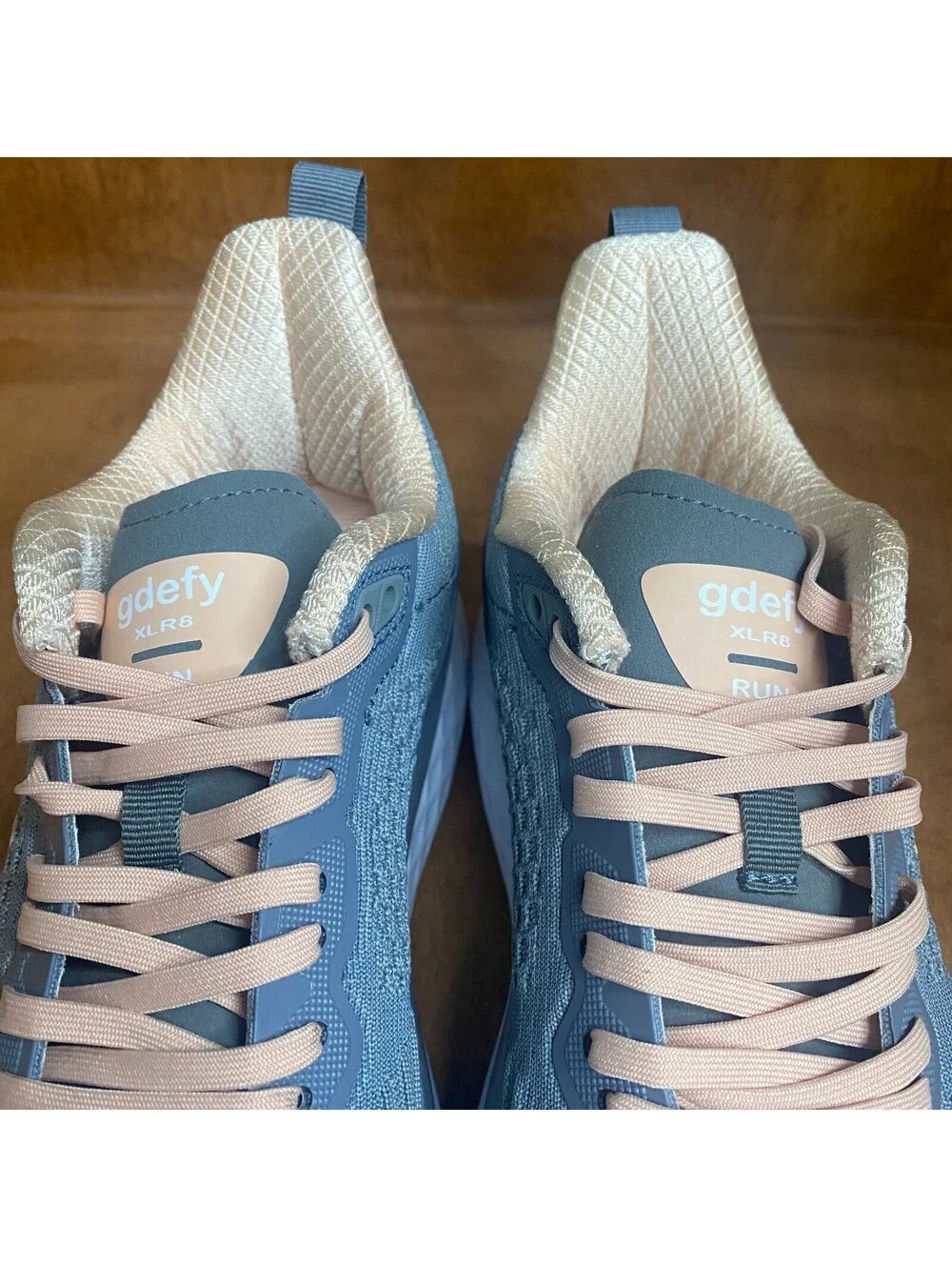 GDefy Gravity Defyer XLR8 Shoes Womens Size 8 Gray Peach Versocloud TB9034FGP-XW